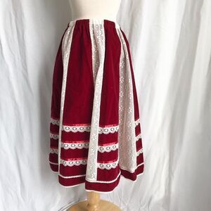 Vintage carefree fashions velvet/lace Folklore Boho  Artsy Long skirt size S